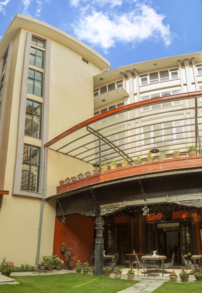 Harati Manor Inn Katmandu Zewnętrze zdjęcie